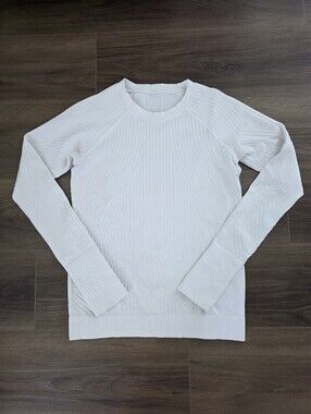 Lululemon Rest Less White Ribbed Crewneck Womans Size 8 Long Sleeve Thumbholes